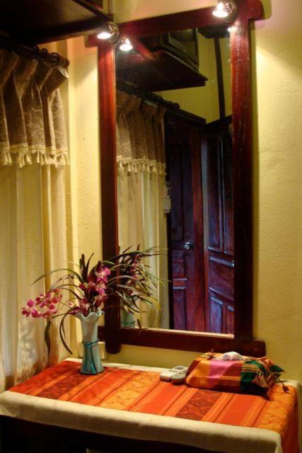 Riverside Guesthouse Luang Prabang Room photo